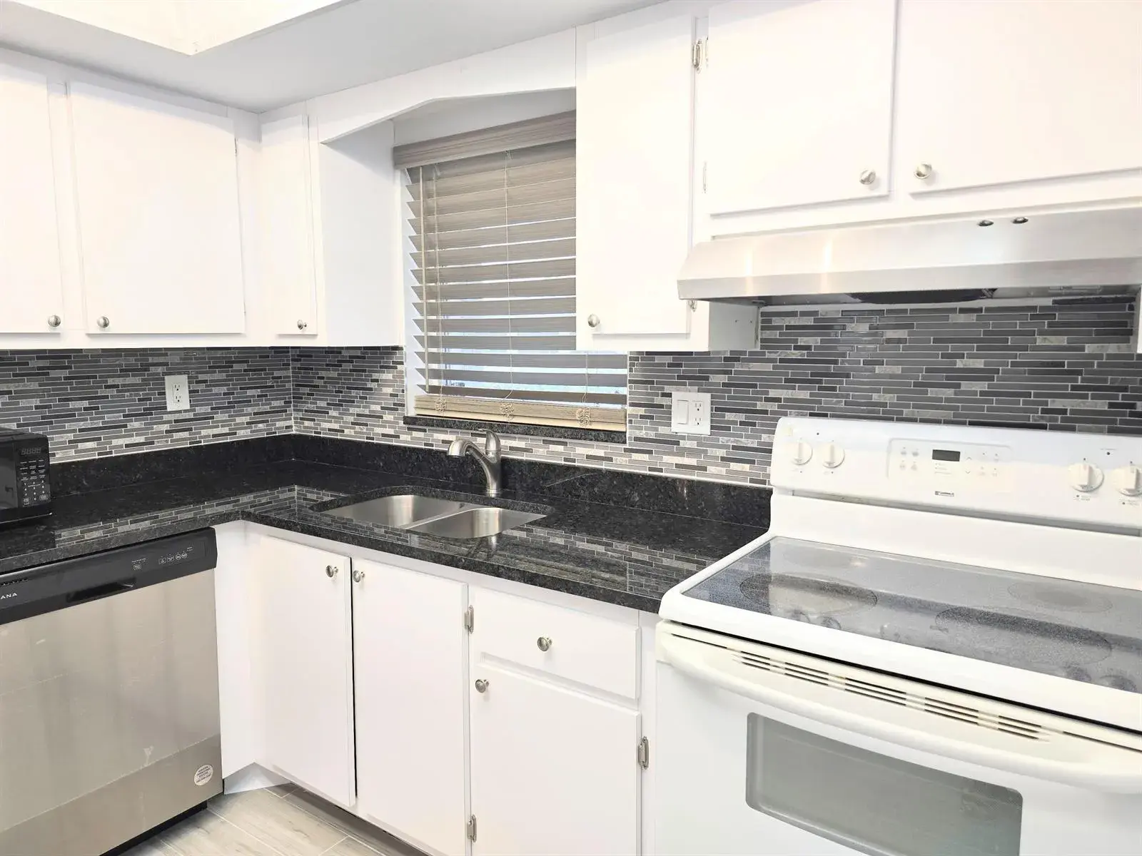 2907 ASHLEY Drive W # A, West Palm Beach FL 33415