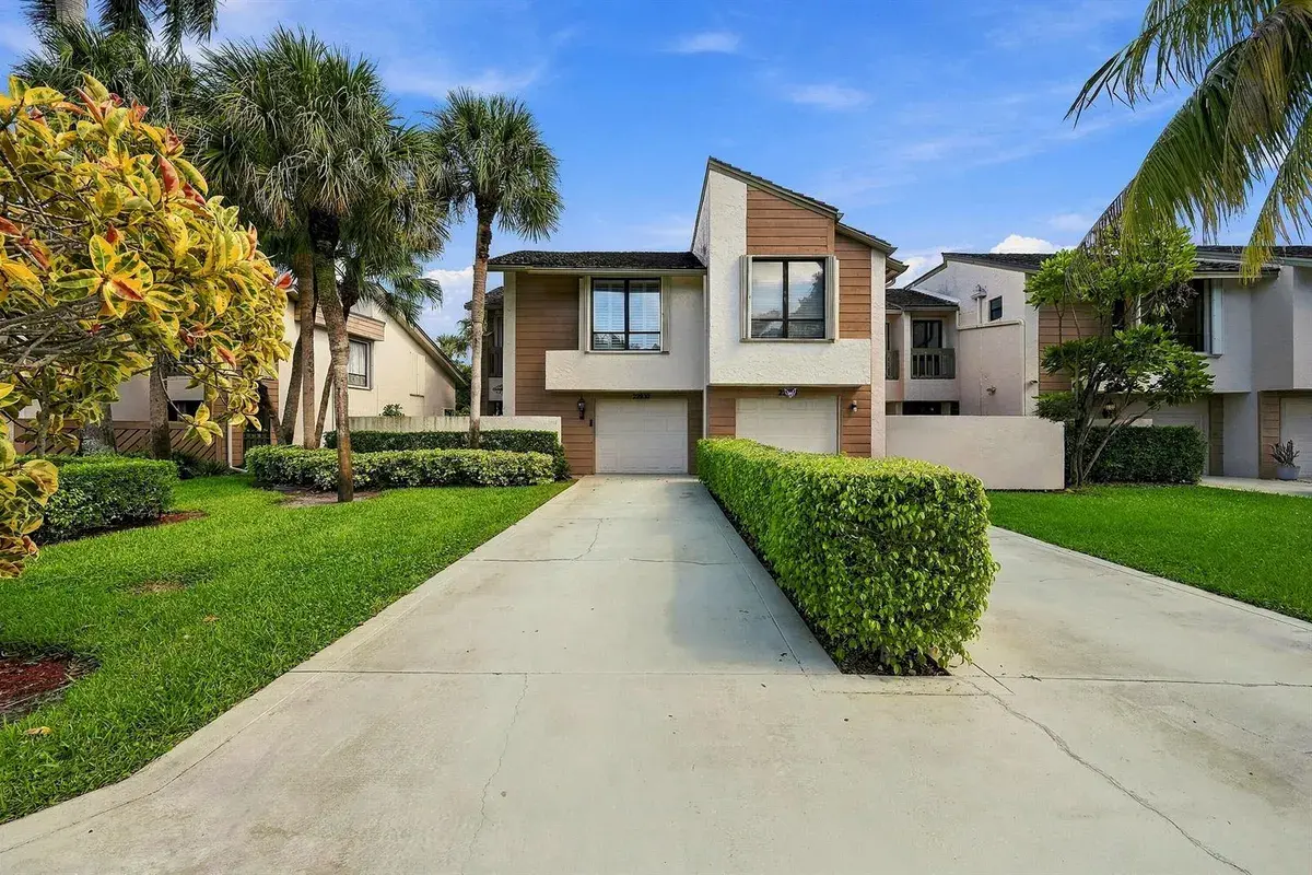 22932 IRONWEDGE Drive, Boca Raton FL 33433