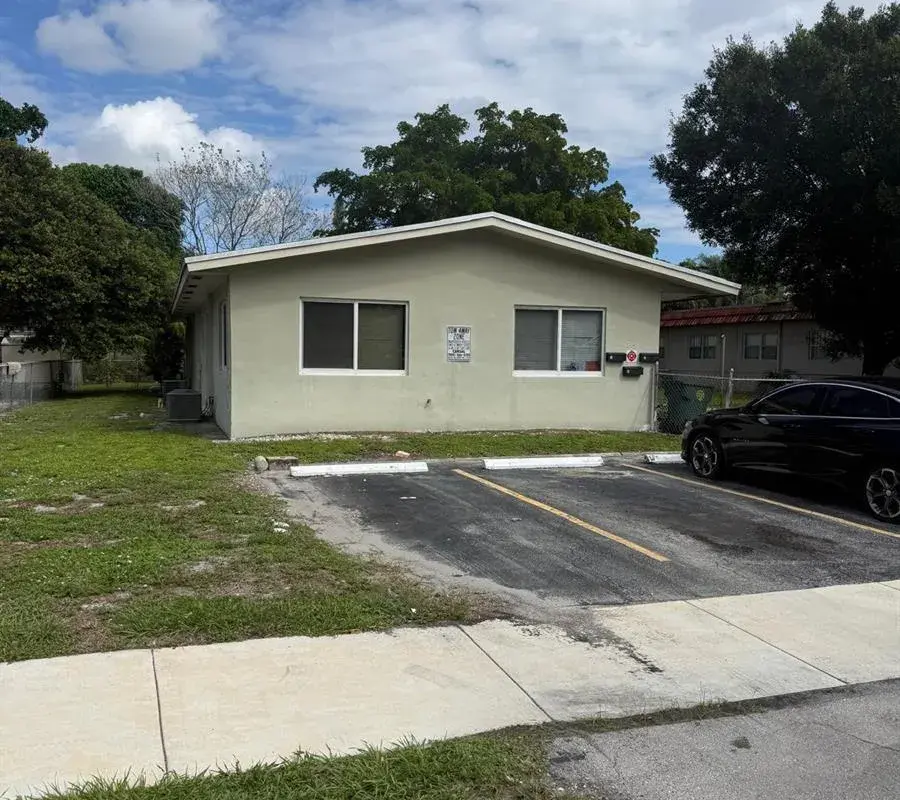 219 NW 40th Court # 3, Oakland Park FL 33309