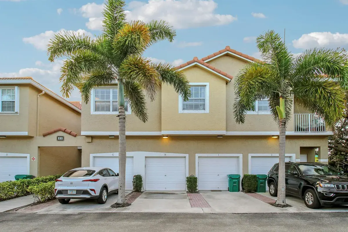 111 LIGHTHOUSE Circle # H, Tequesta FL 33469