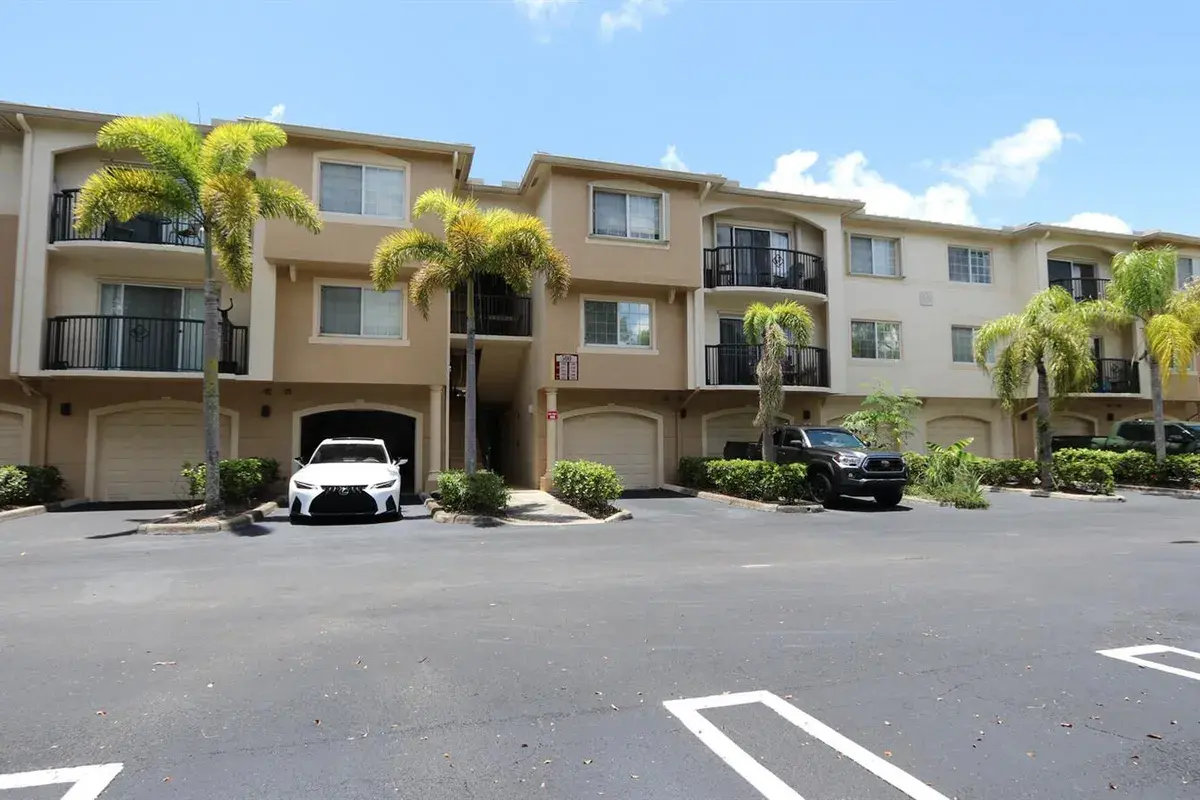 1100 N CRESTWOOD Court S # 1112, Royal Palm Beach FL 33411
