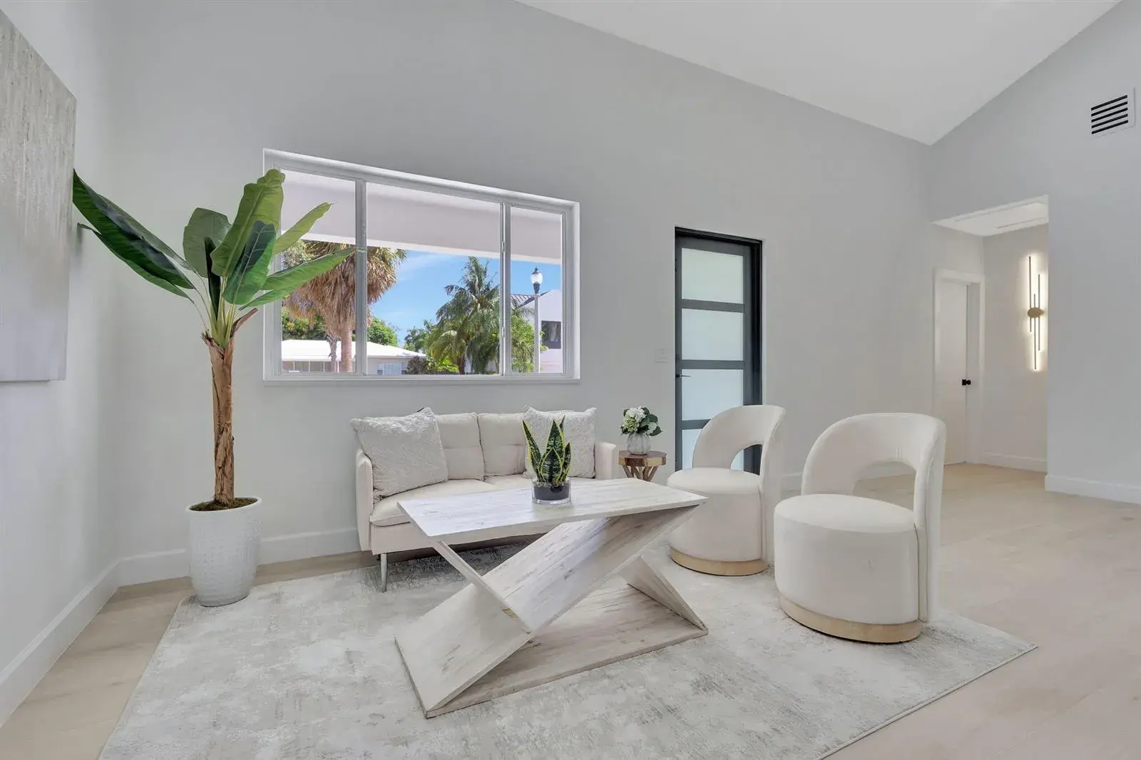 338 Palmetto Street, West Palm Beach FL 33405