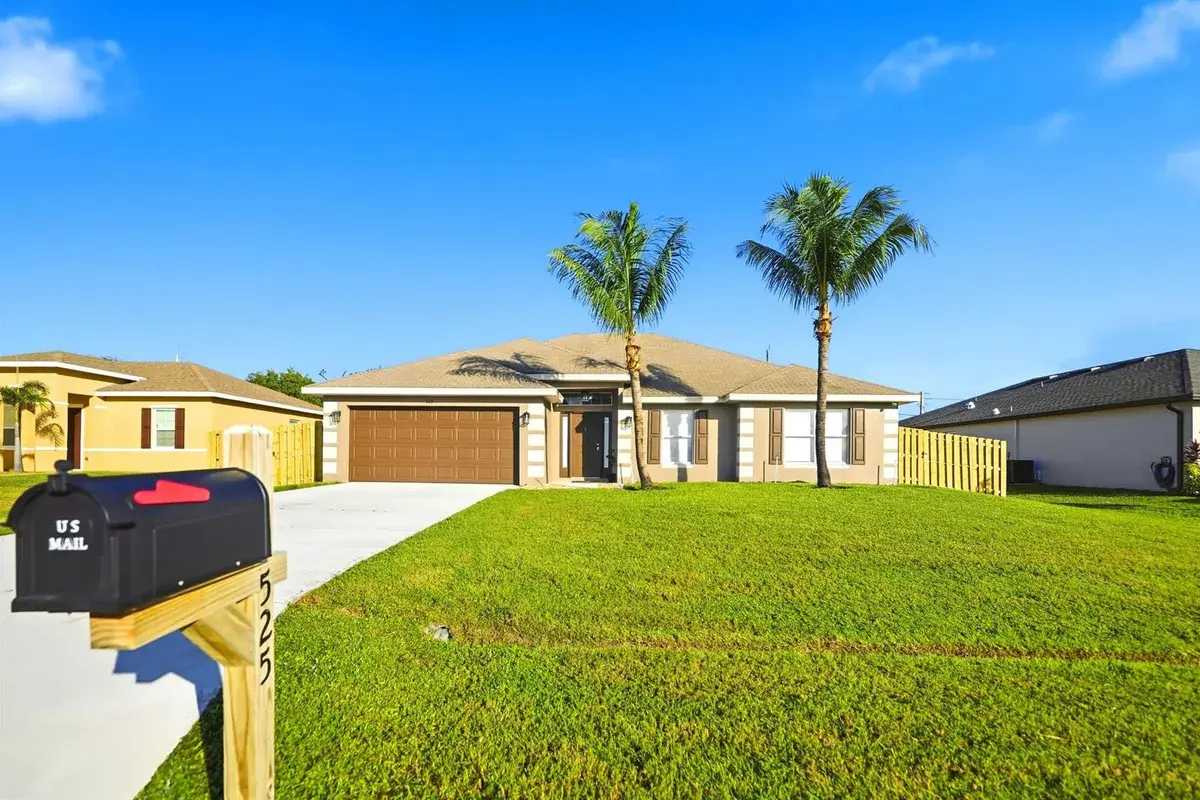 525 SW HALDEN Avenue, Port St. Lucie FL 34953