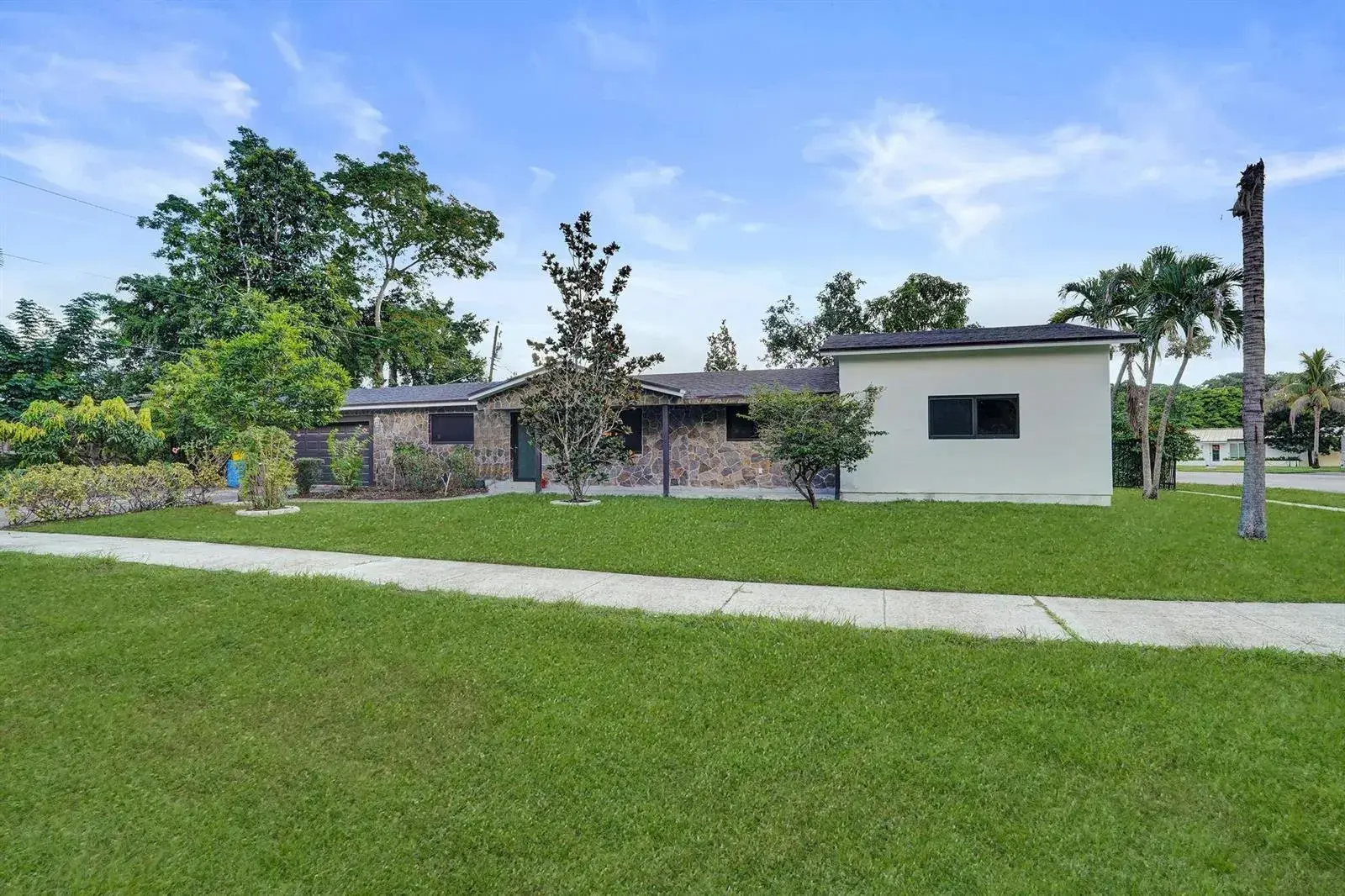 393 CYPRESS Avenue, West Palm Beach FL 33415