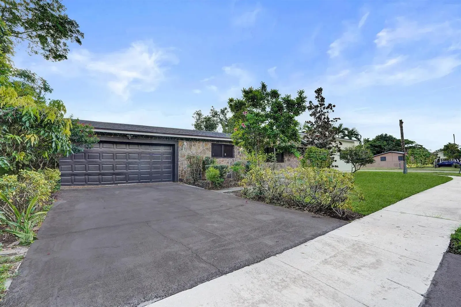 393 CYPRESS Avenue, West Palm Beach FL 33415