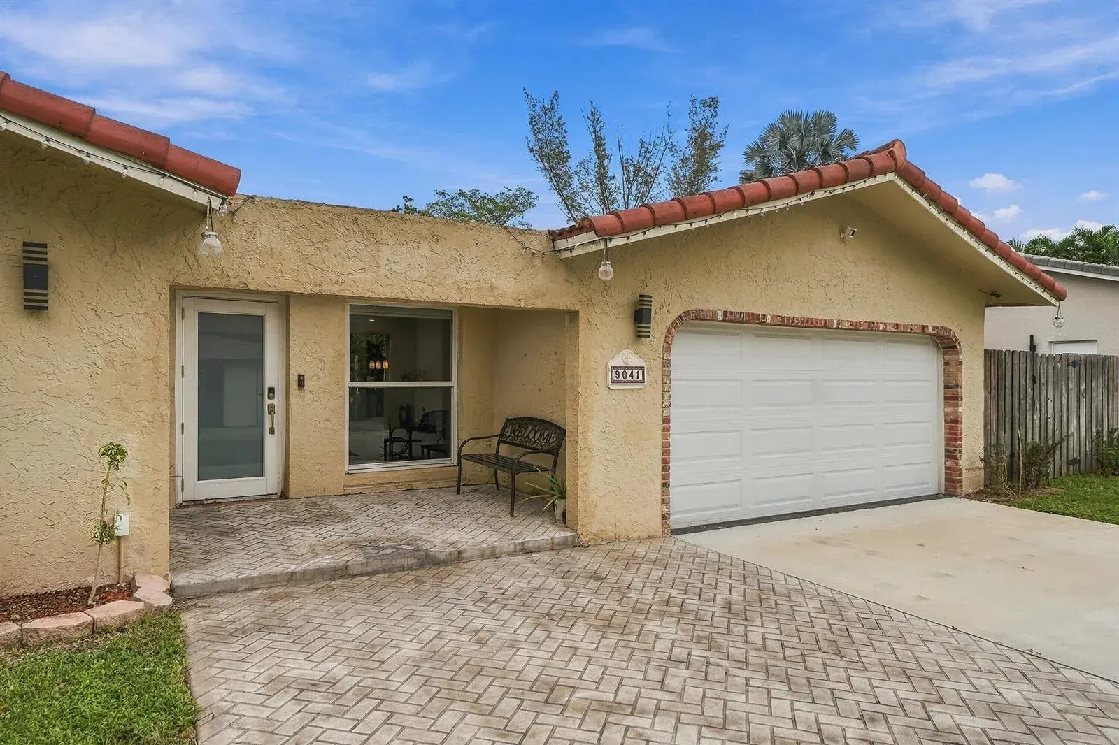 9041 NW 27TH Place, Coral Springs FL 33065