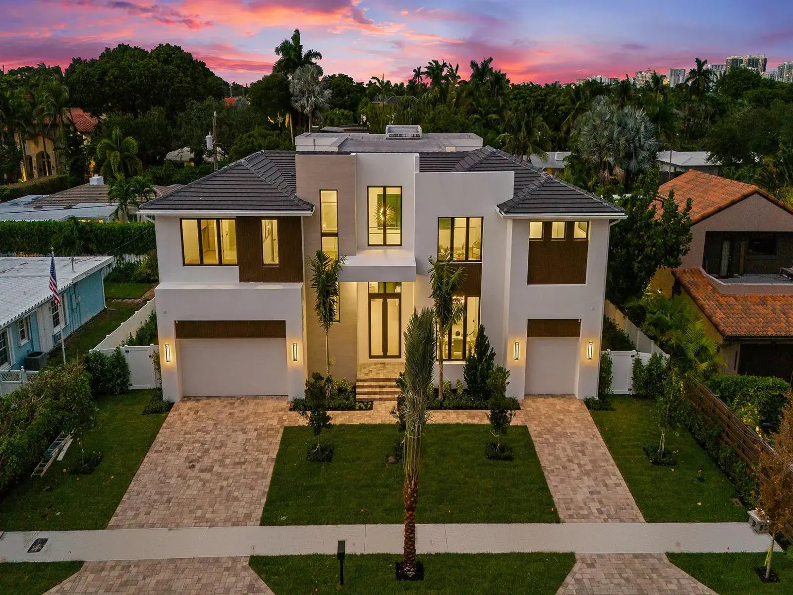 2737 NE 18th Street, Fort Lauderdale FL 33305
