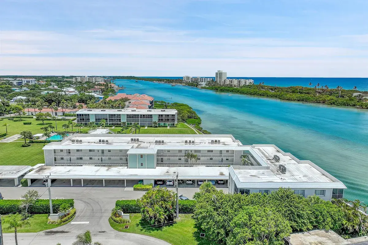 100 Waterway Road # E306, Tequesta FL 33469