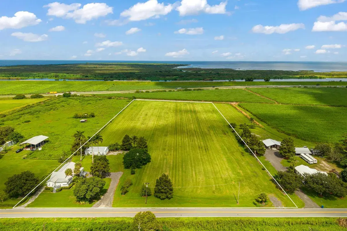 37 E CORKSCREW Boulevard, Clewiston FL 33440