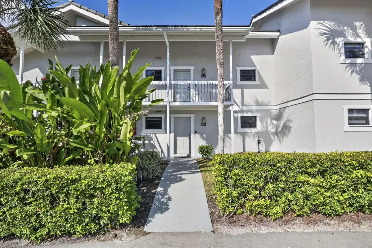 11863 Wimbledon Circle # 416, Wellington FL 33414