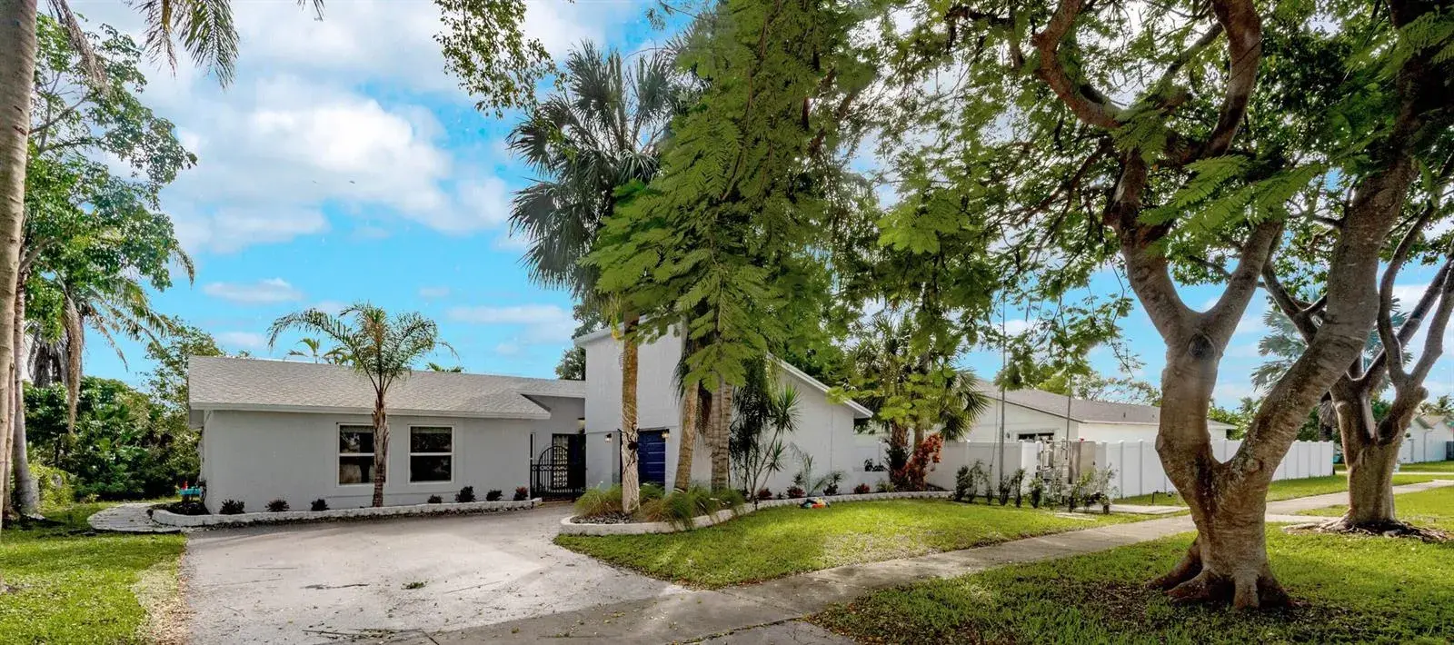 288 NW 39th Way, Deerfield Beach FL 33442