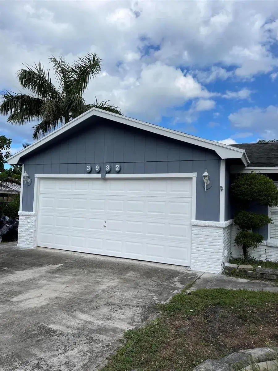 3932 CORRIGAN Court, Palm Springs FL 33461