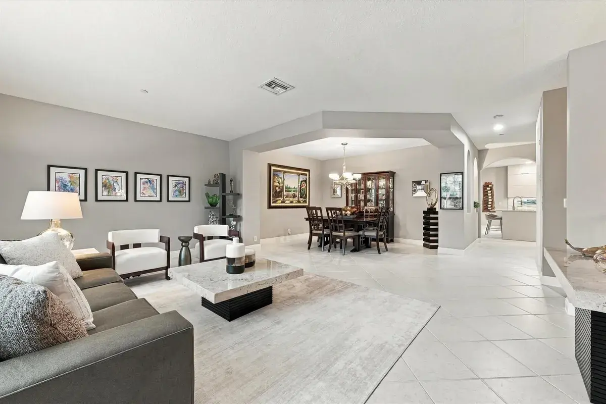 5545 NE Trieste Way, Boca Raton FL 33487