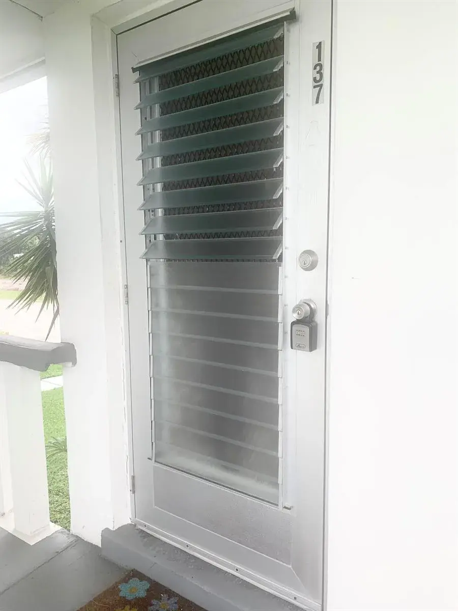 137 Coventry F, West Palm Beach FL 33417