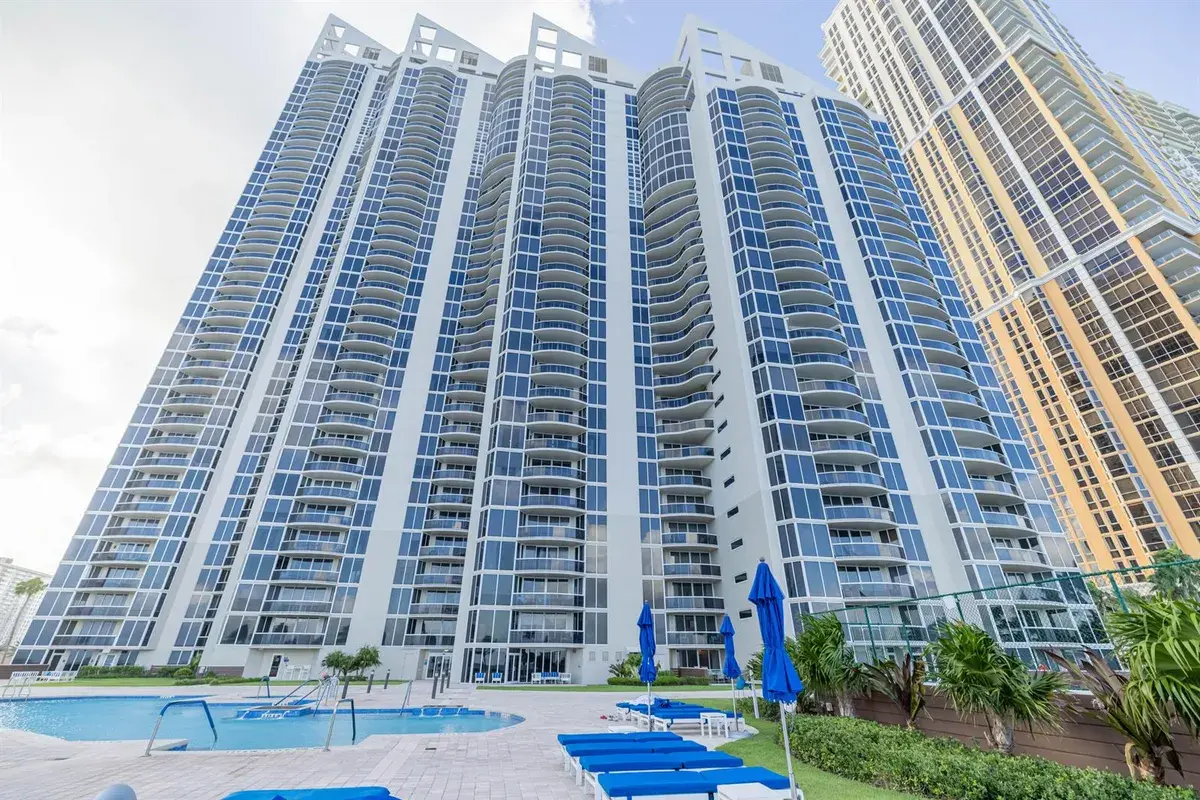 17555 COLLINS Avenue # 2305, Sunny Isles Beach FL 33160