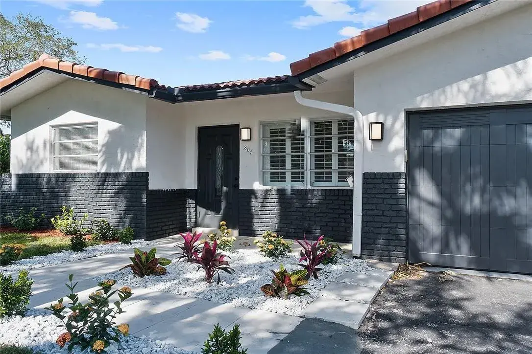 807 NW 7TH Street, Boca Raton FL 33486