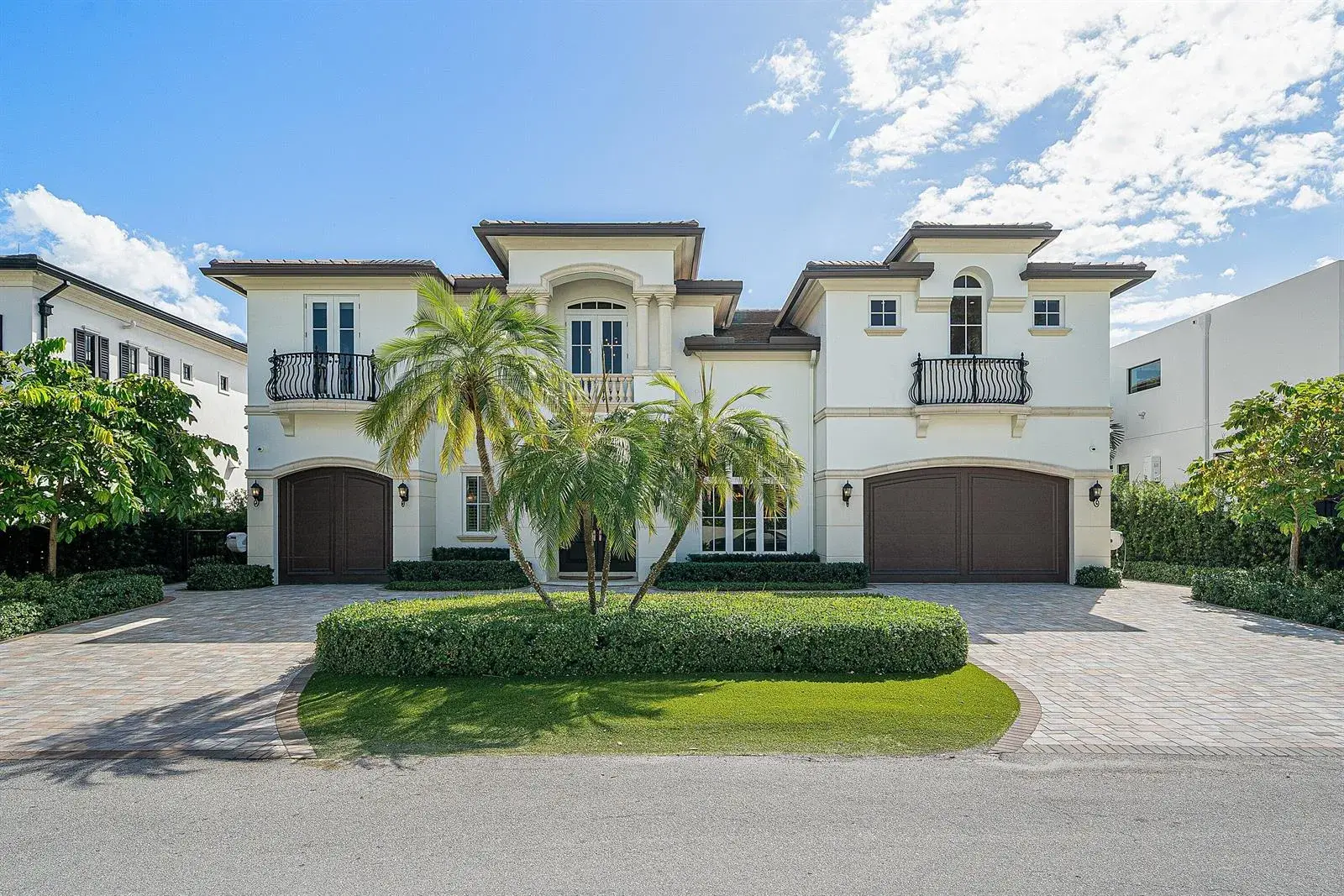 540 GOLDEN HARBOUR Drive, Boca Raton FL 33432