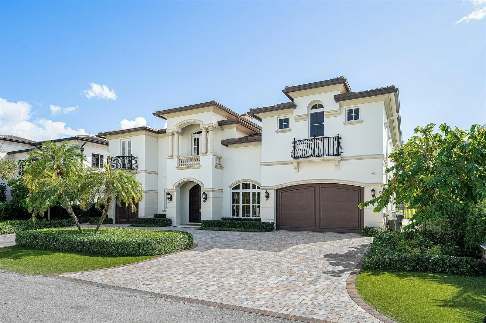 540 GOLDEN HARBOUR Drive, Boca Raton FL 33432