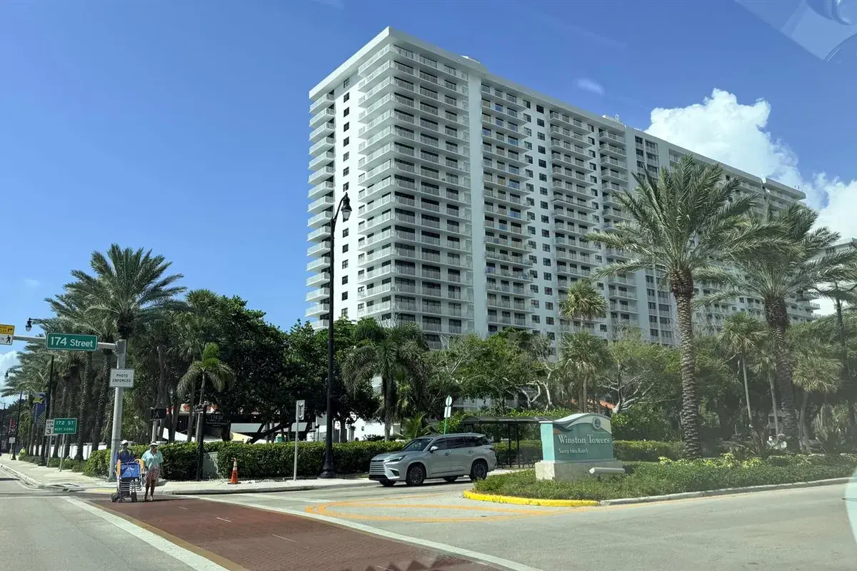 210 174TH Street # 1901, Sunny Isles Beach FL 33160