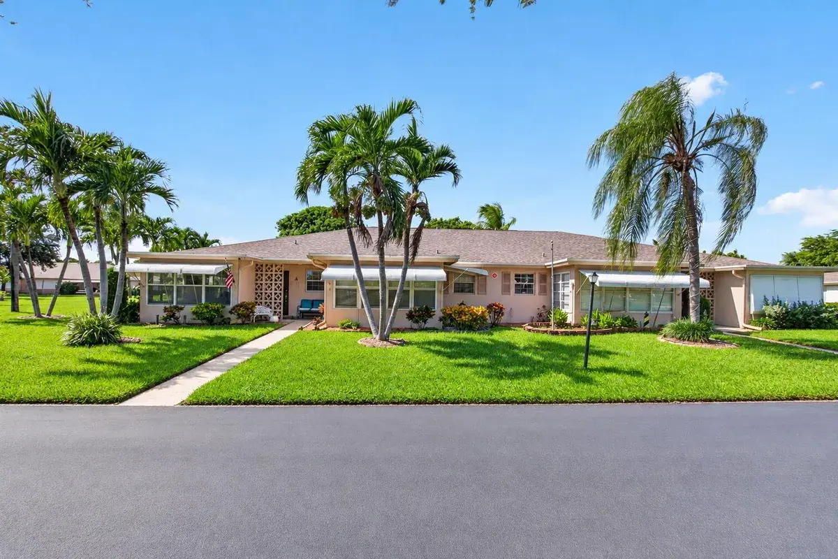 1260 Club Drive W # A, Delray Beach FL 33445