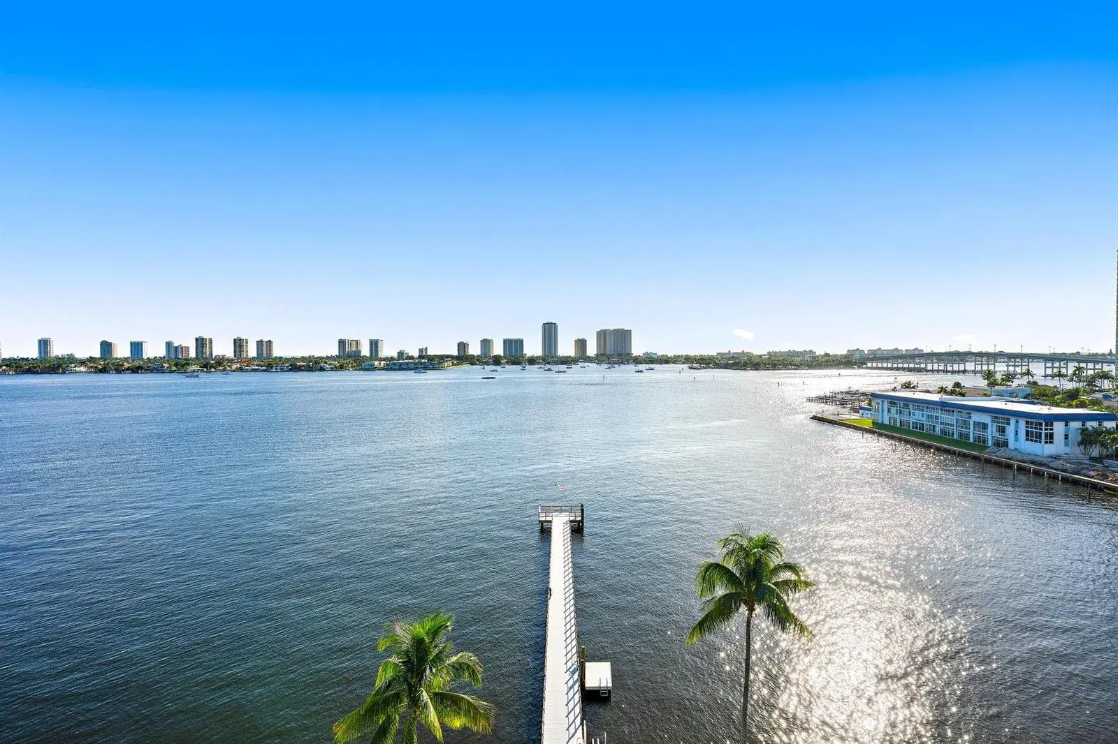 3040 Lake Shore Drive # 903, Riviera Beach FL 33403