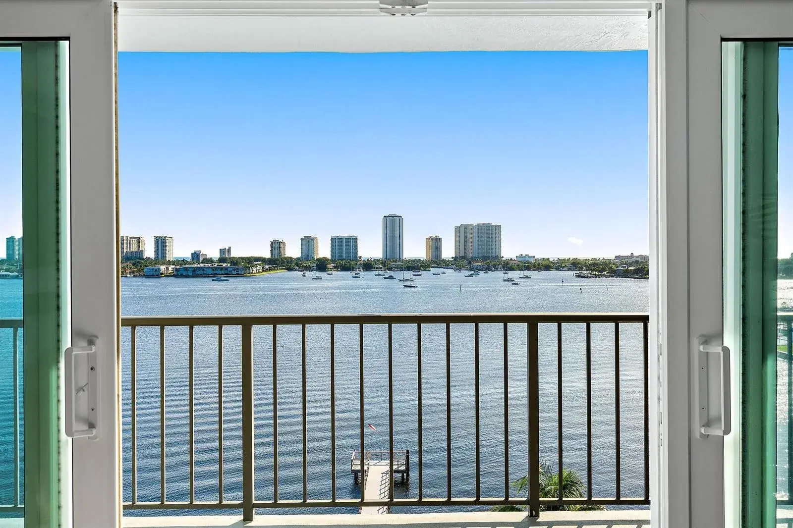 3040 Lake Shore Drive # 903, Riviera Beach FL 33403