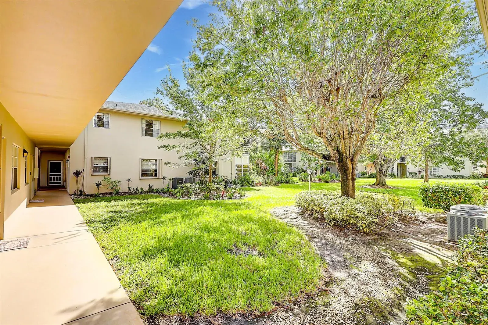 33 LAKE VISTA Trail # 206, Port St. Lucie FL 34952