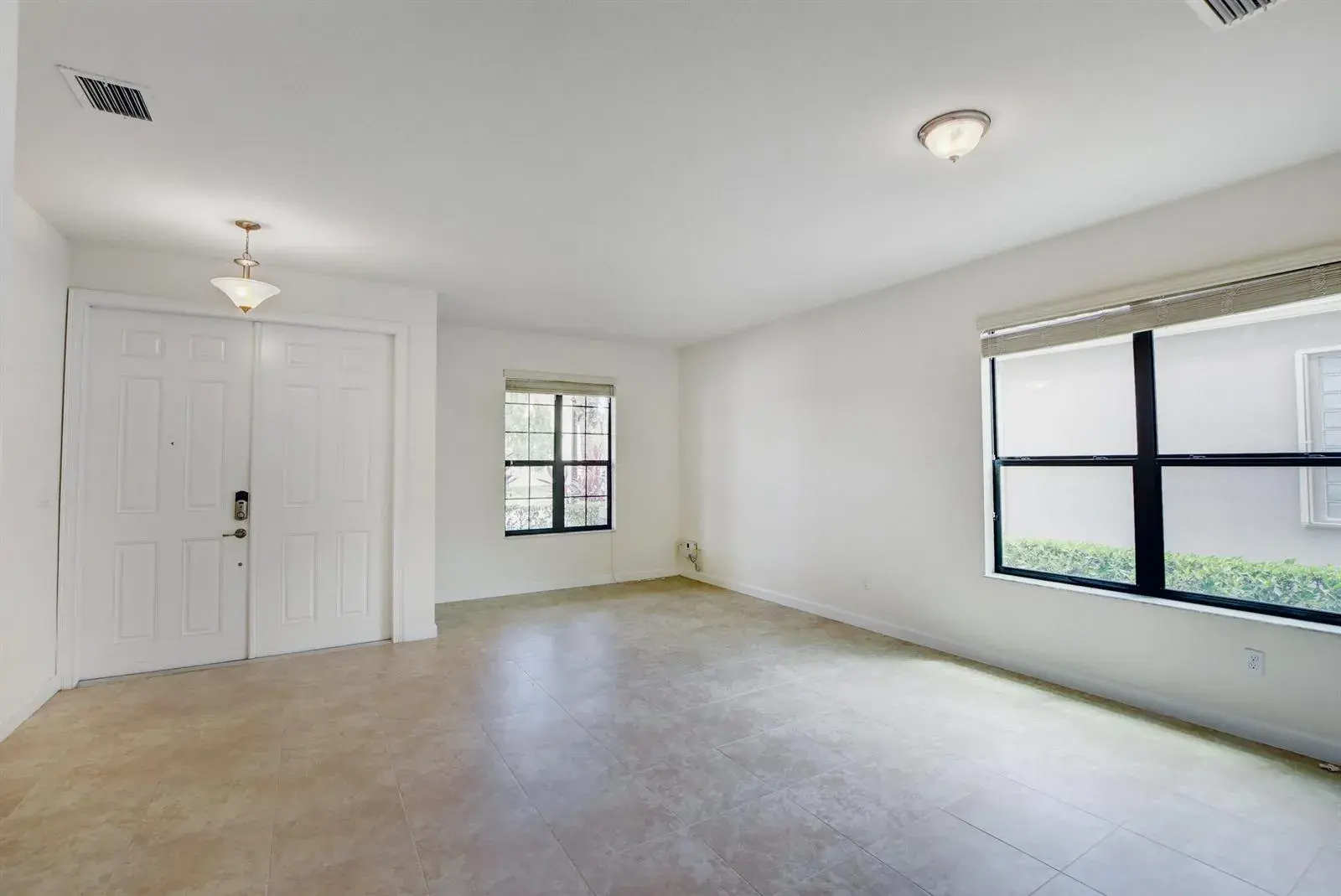 8979 Gulf Run Way, Lake Worth FL 33467