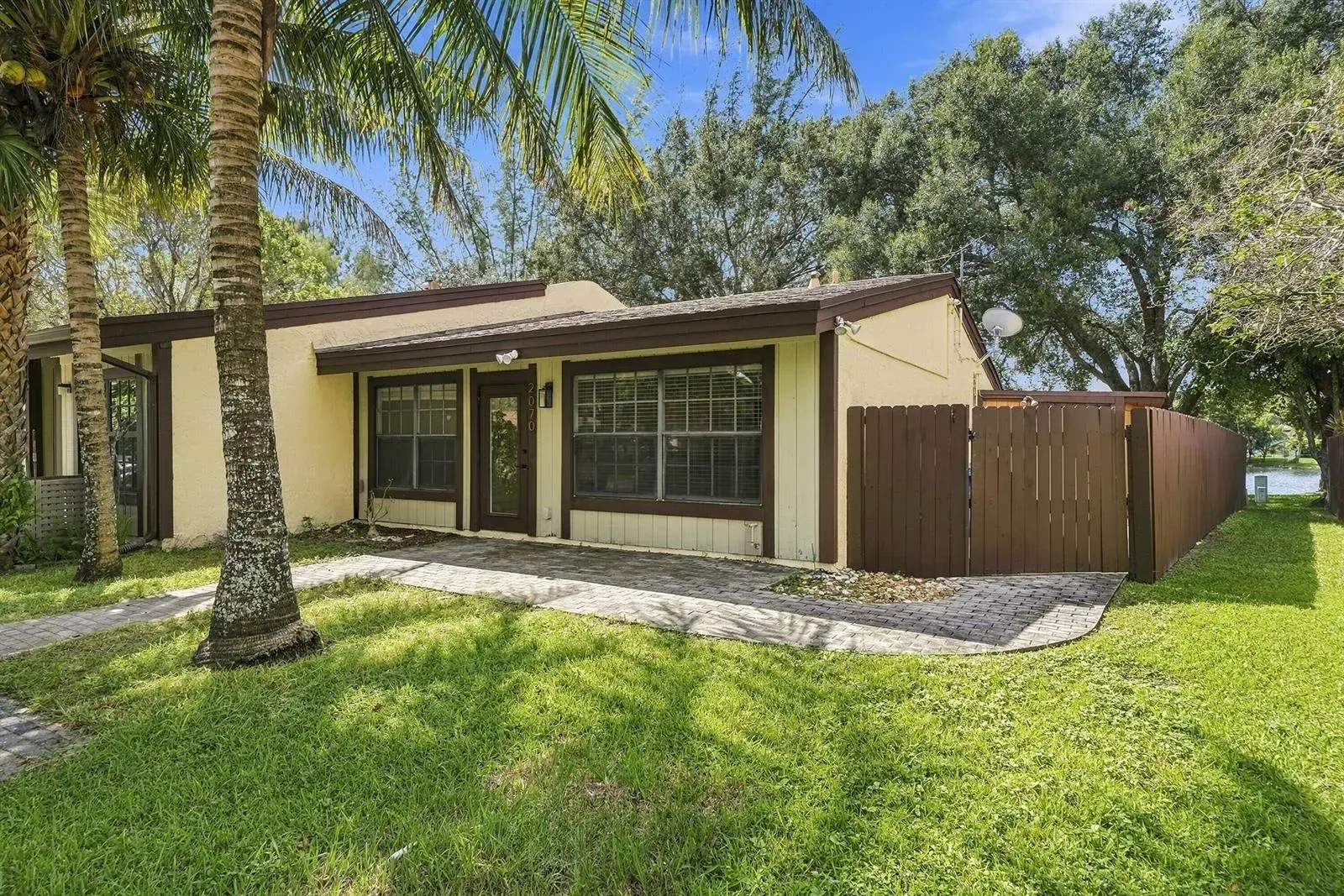 2070 Sweet Gum Avenue, Pembroke Pines FL 33026