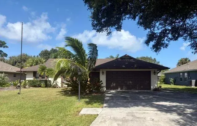 2429 SE BETTY Road, Port St. Lucie FL 34952