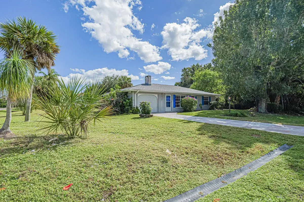 133 EASY Street, Sebastian FL 32958