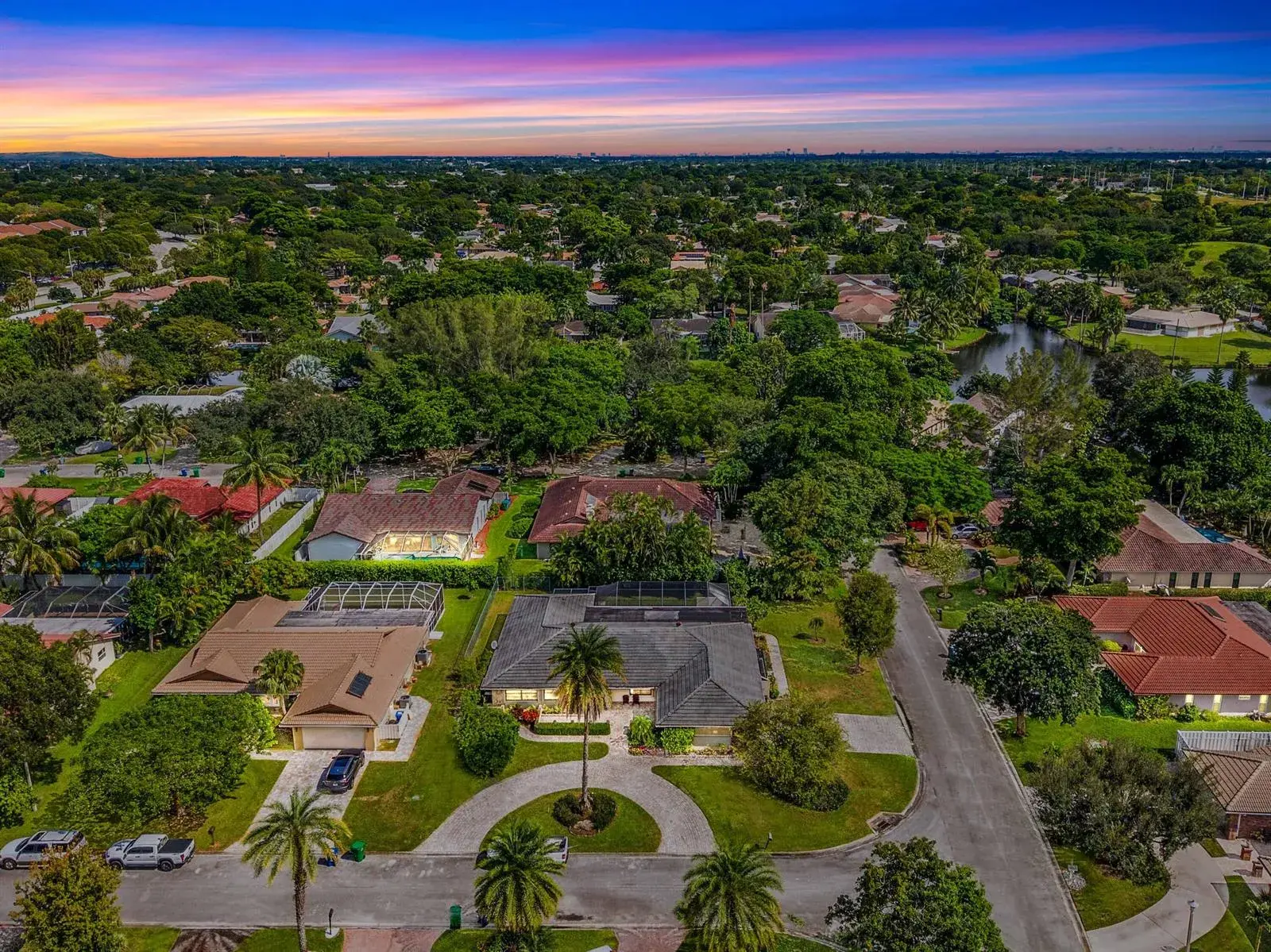 213 NW 94TH Way, Coral Springs FL 33071