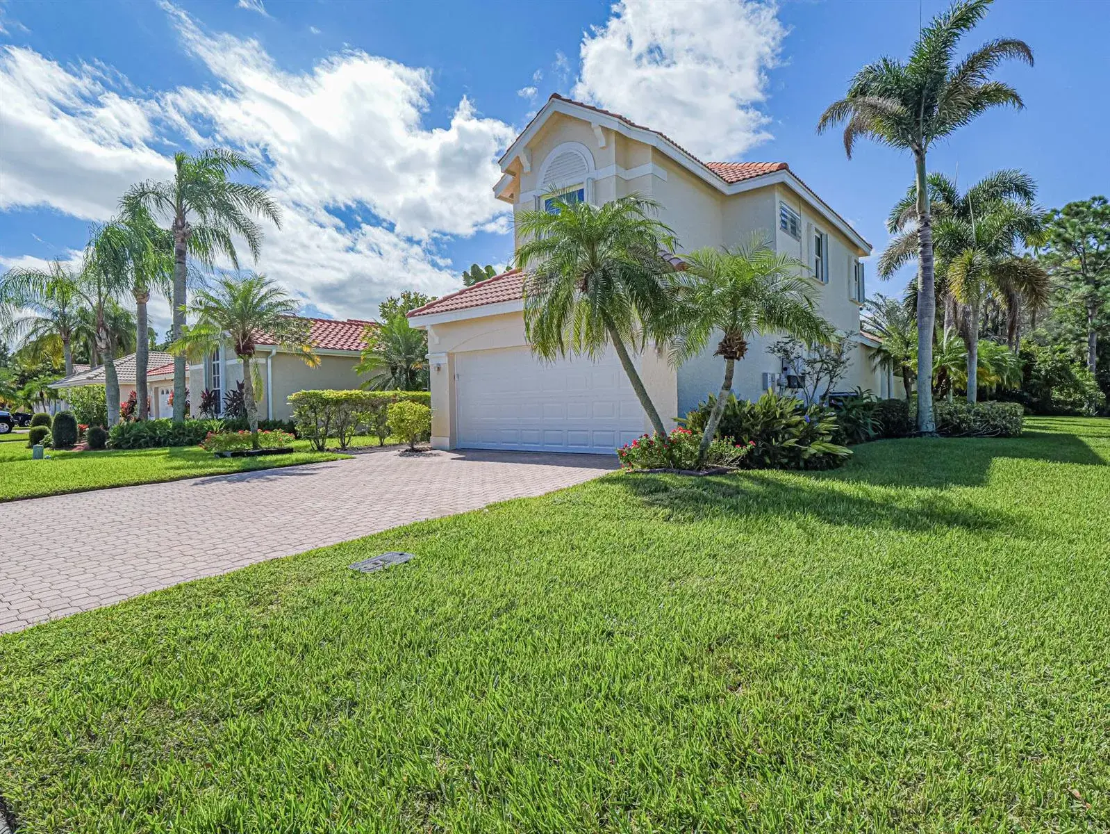 564 SW SAINT KITTS Cove, Port St. Lucie FL 34986