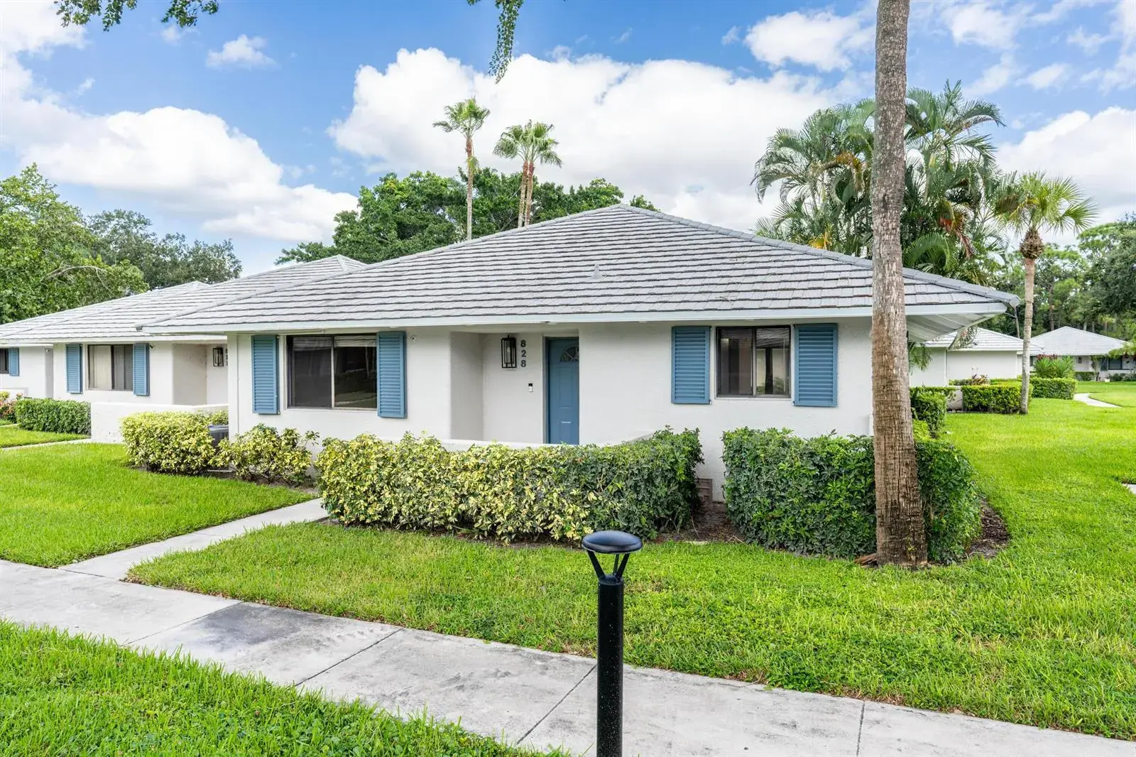 828 CLUB Drive, Palm Beach Gardens FL 33418