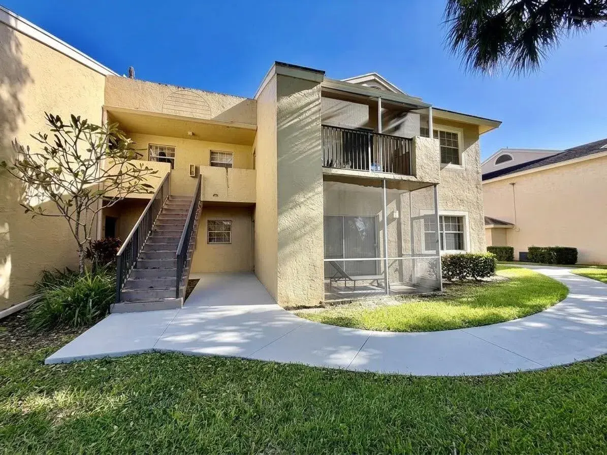 661 Cypress Club Way # F, Deerfield Beach FL 33064