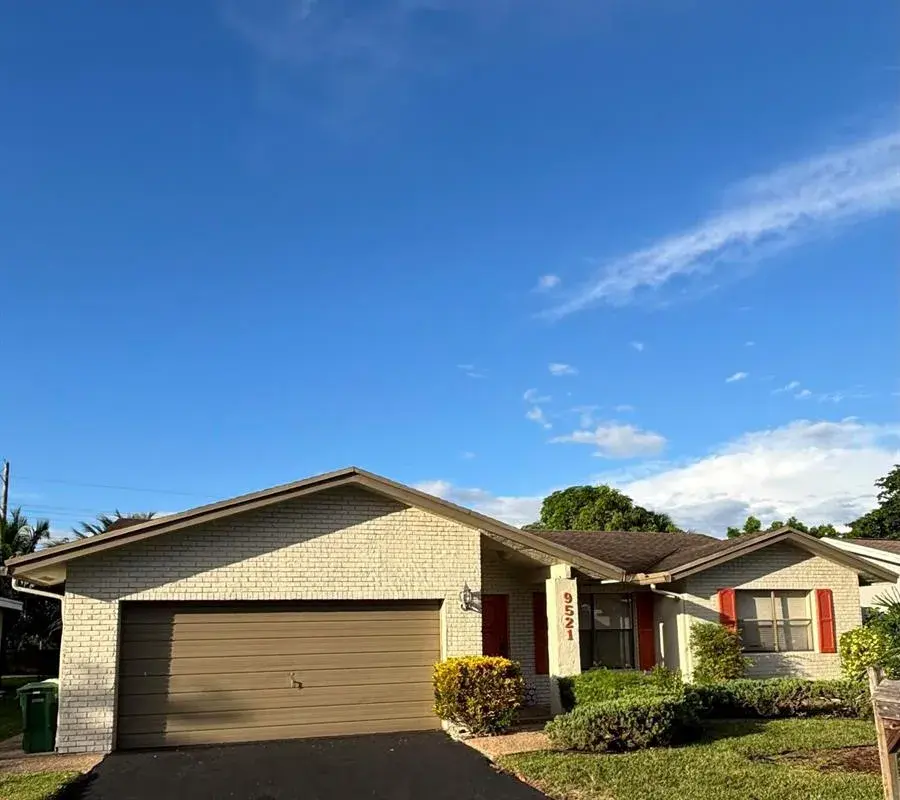 9521 NW 83rd Street, Tamarac FL 33321