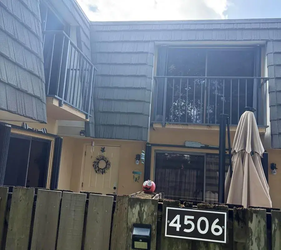 4506 45th Way, West Palm Beach FL 33407