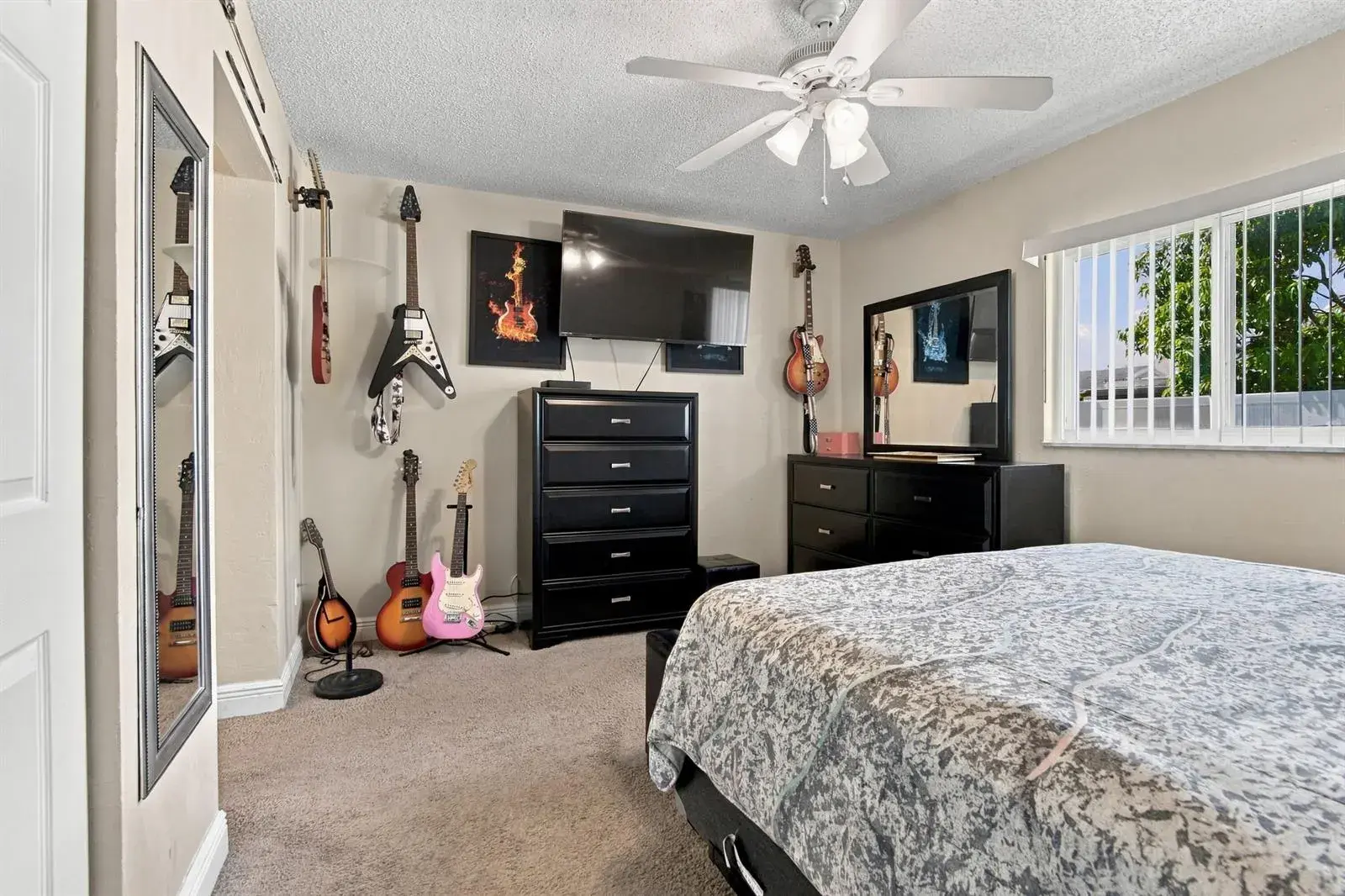 8121 NW 93RD Avenue, Tamarac FL 33321