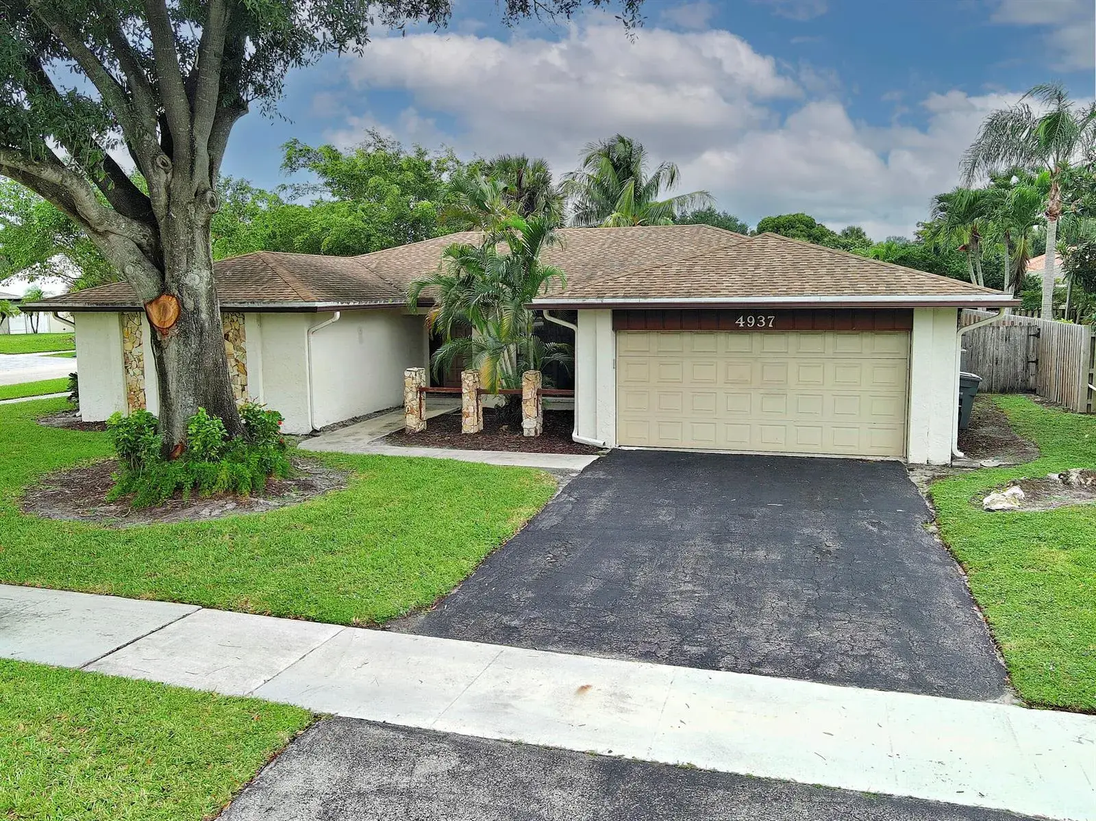 4937 Willow Drive, Boca Raton FL 33487