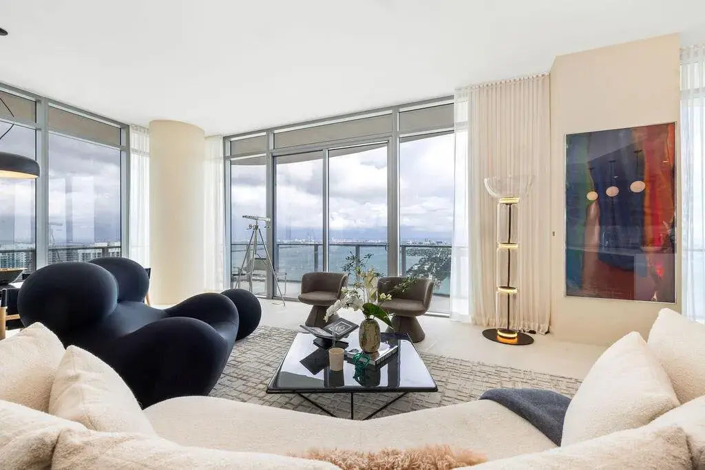 1400 Biscayne Boulevard # 5104, Miami FL 33132
