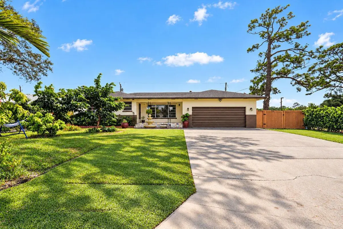4306 Waterway Drive, Lake Worth FL 33461