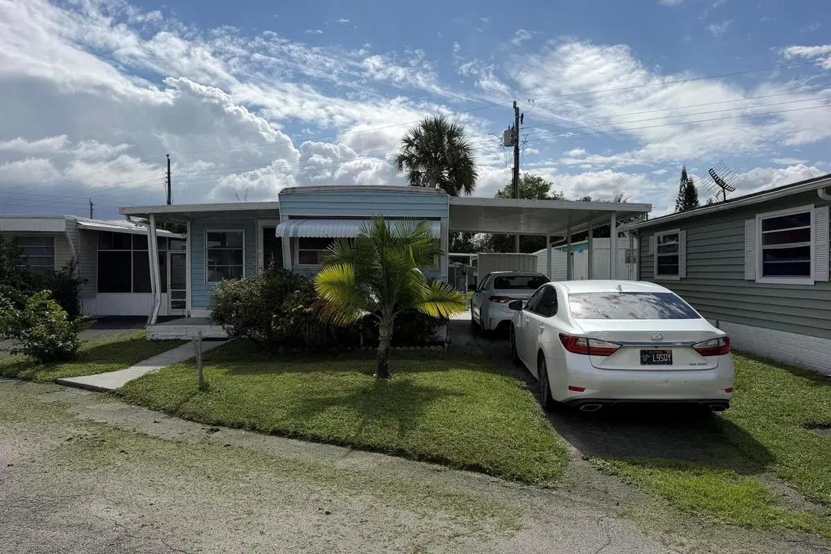 8640 SW 15TH Court, Davie FL 33324