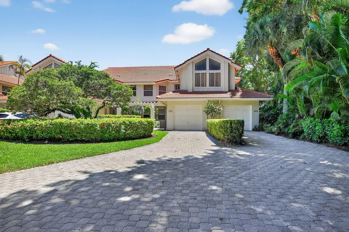 2584 Coco Plum Blvd # 104, Boca Raton FL 33496