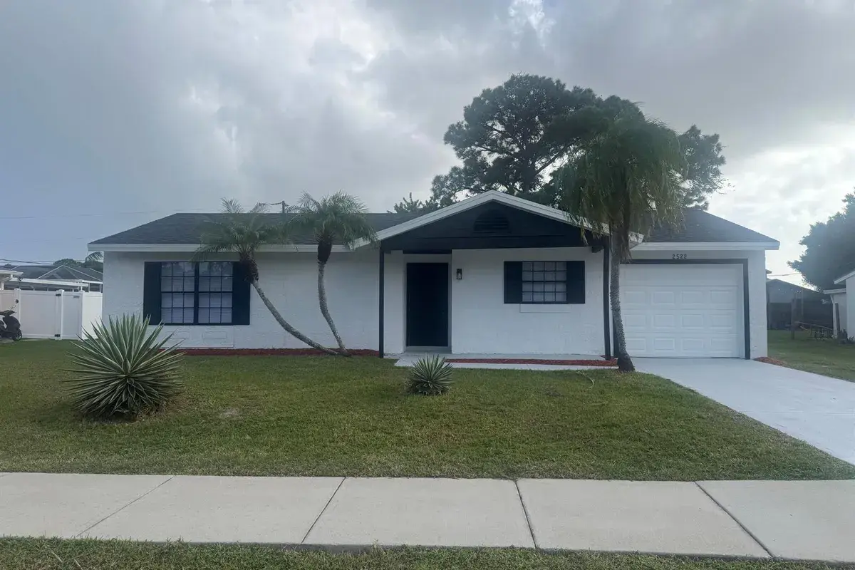 2522 SE Mariposa Avenue, Port St. Lucie FL 34952