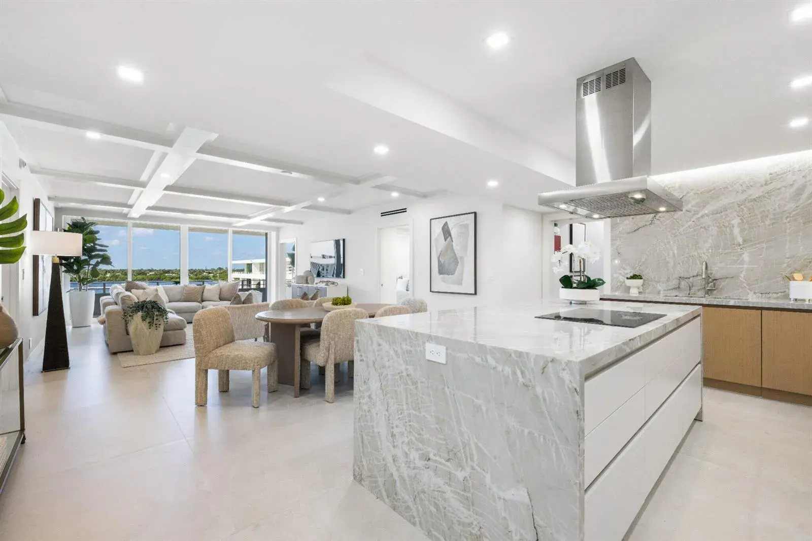 2784 S OCEAN # 502E, Palm Beach FL 33480