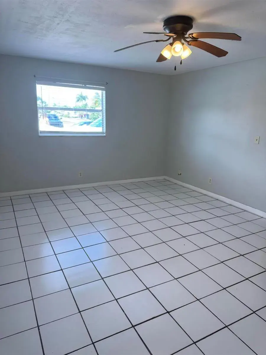 1100 SE 4TH Avenue # 1, Deerfield Beach FL 33441