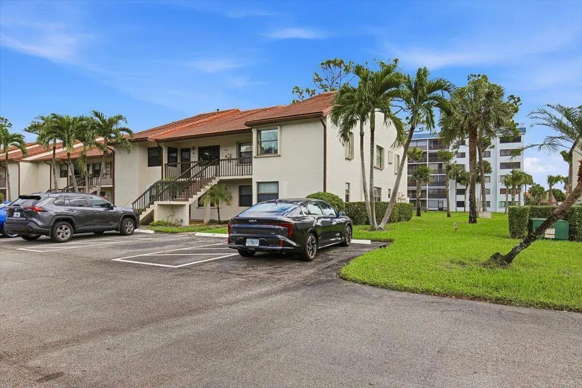 4880 LUCERNE LAKES Boulevard W # 206, Lake Worth FL 33467