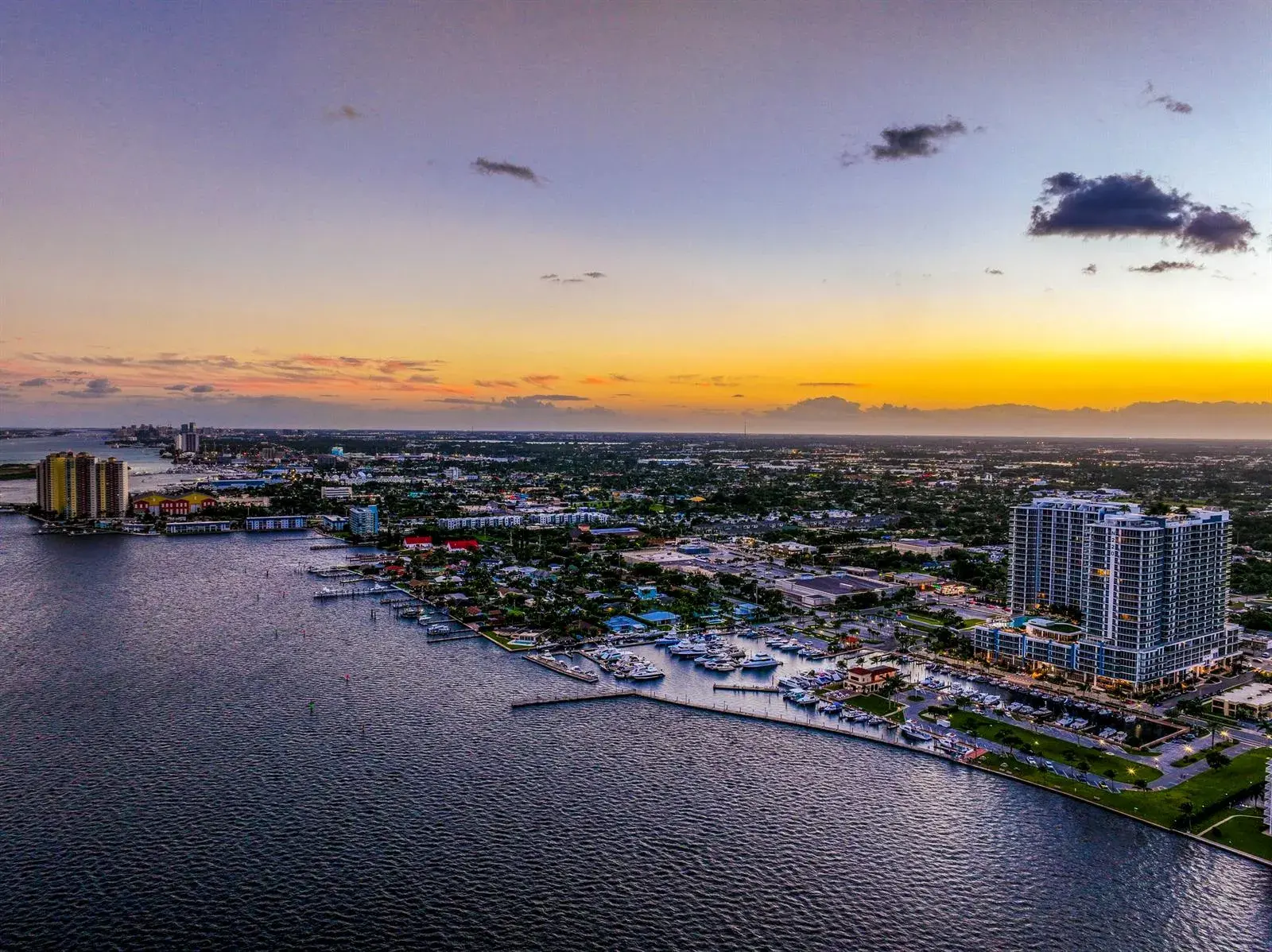 220 Lake Shore Drive # 1207, West Palm Beach FL 33403