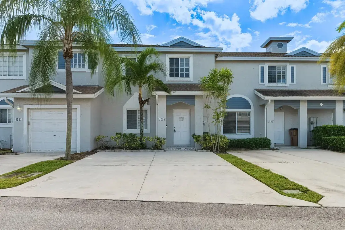 4728 SW 13TH Place, Deerfield Beach FL 33442