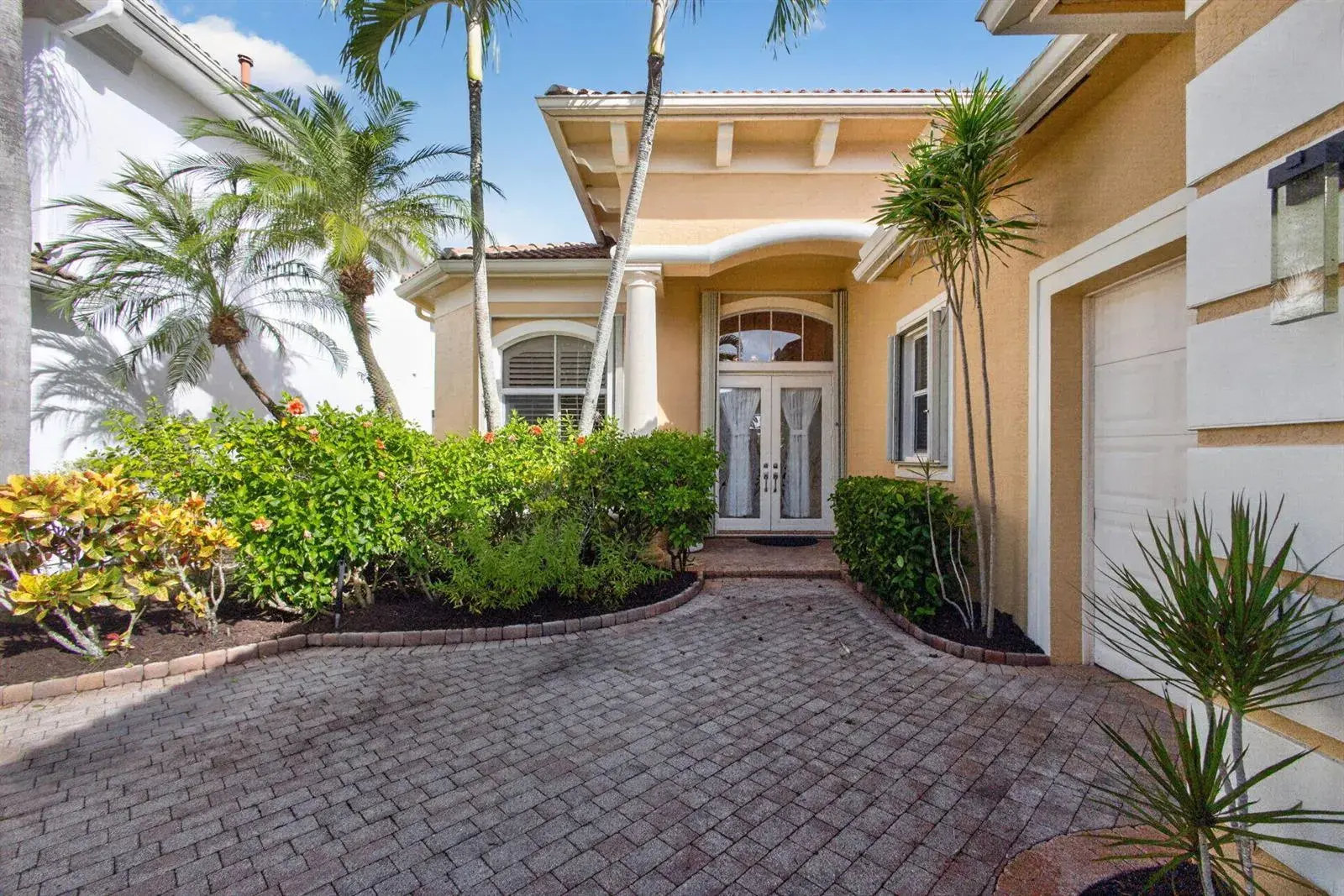 155 Esperanza Way, Palm Beach Gardens FL 33418